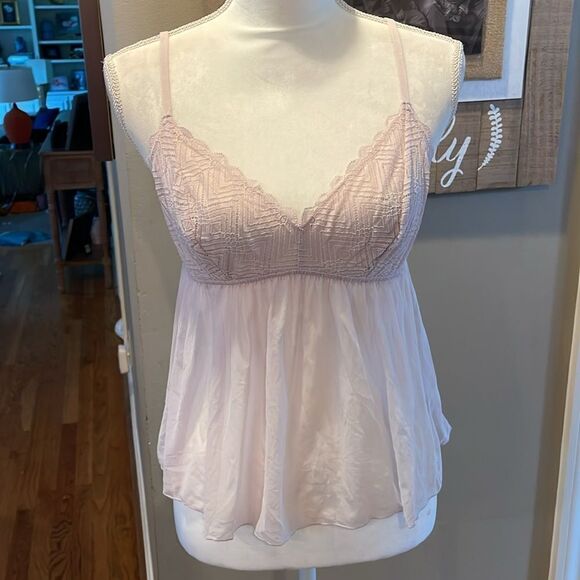 Cosabella GEOMETRIC CHEVRON LACE CAMISOLE IN PINK LILAC - Picture 2 of 5